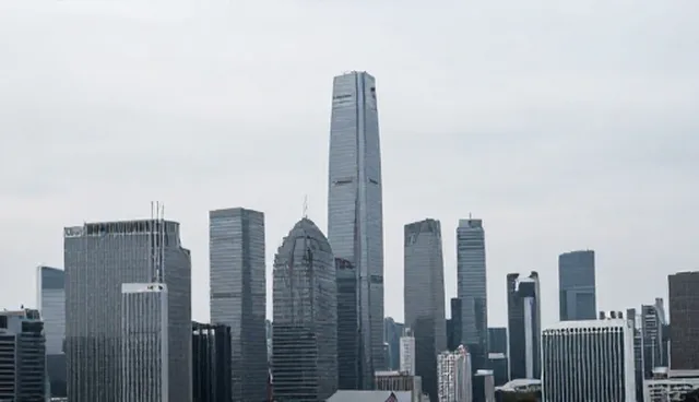技术实施中系统管理的两种做法对比与实际取舍